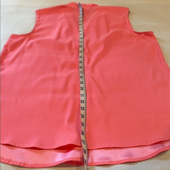 Le Chateau Top Blouse Vibrant Pink V Neck Sleeveless Women's Size L - Picture 8 of 10
